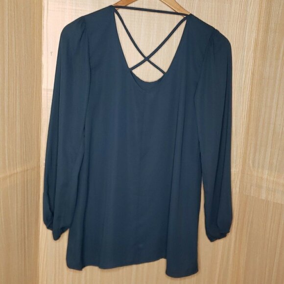 Studio Y Womens New Without Tag Freen Tunic Blouse - Picture 2 of 9